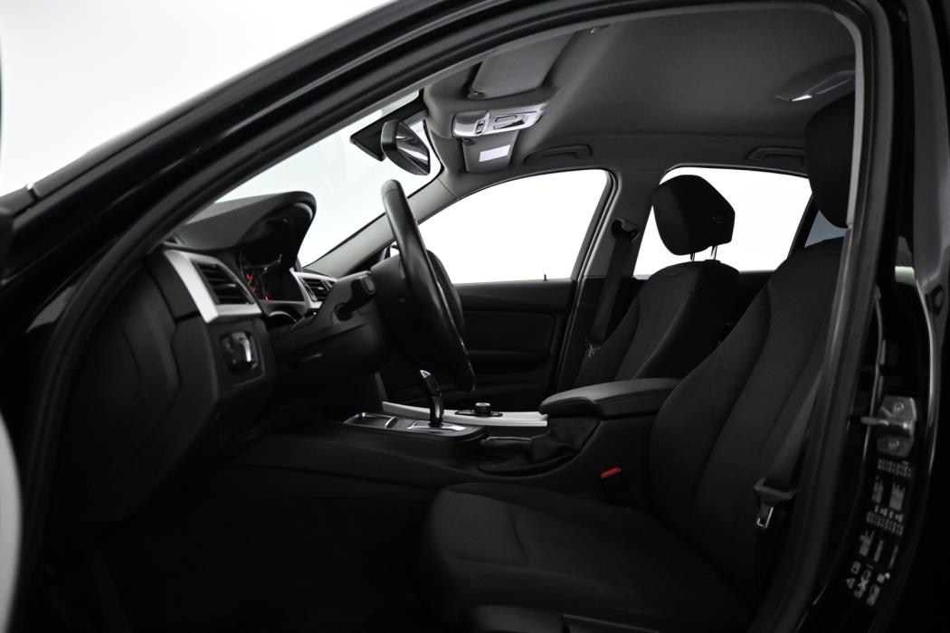 BMW 320 2016