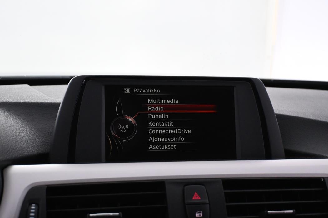 BMW 320 2016