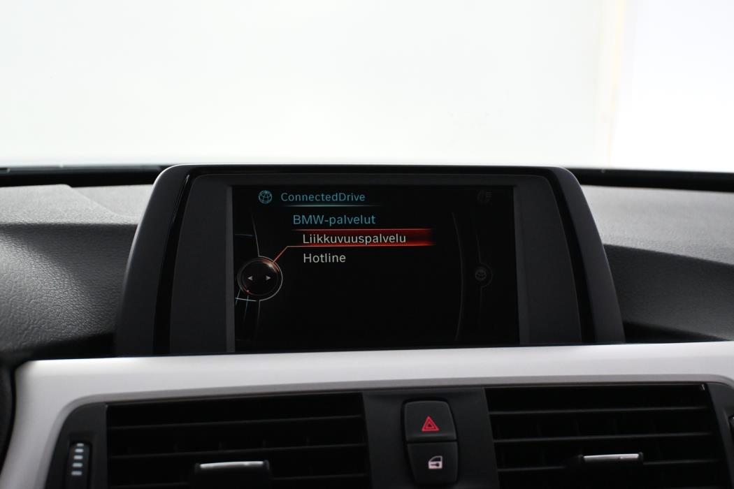 BMW 320 2016