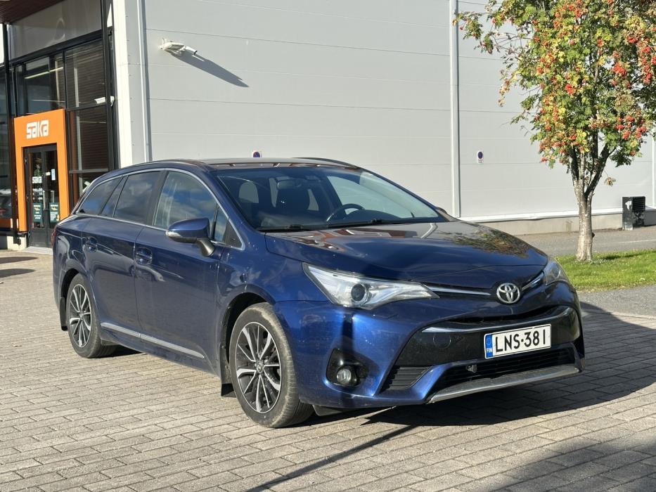 TOYOTA Avensis 2017