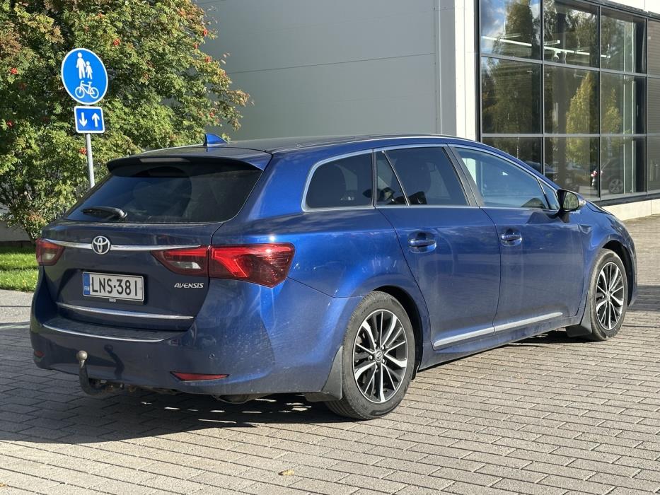 TOYOTA Avensis 2017