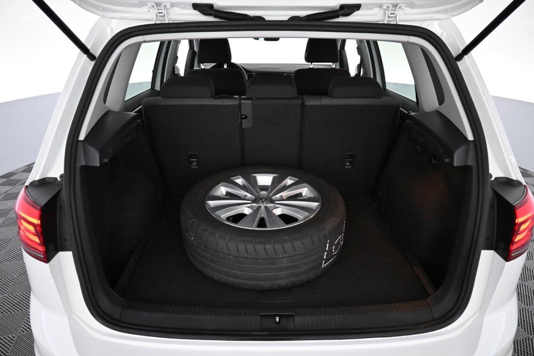 VOLKSWAGEN Golf Sportsvan 2018