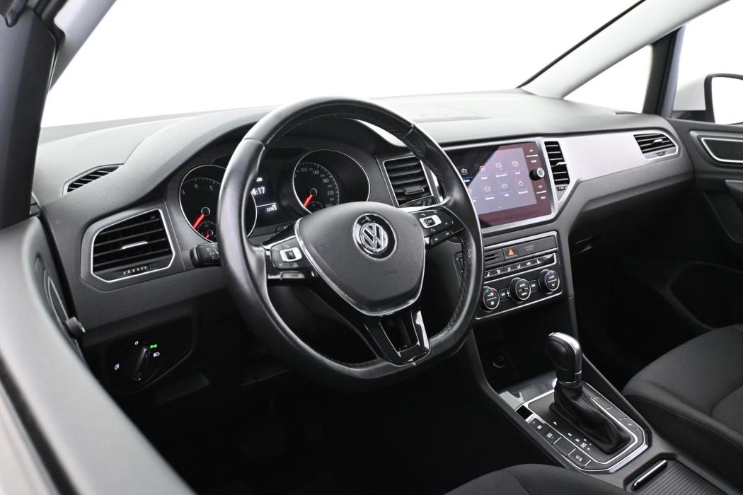 VOLKSWAGEN Golf Sportsvan 2018