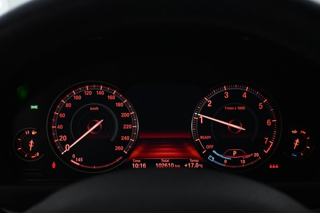 BMW 320 2019
