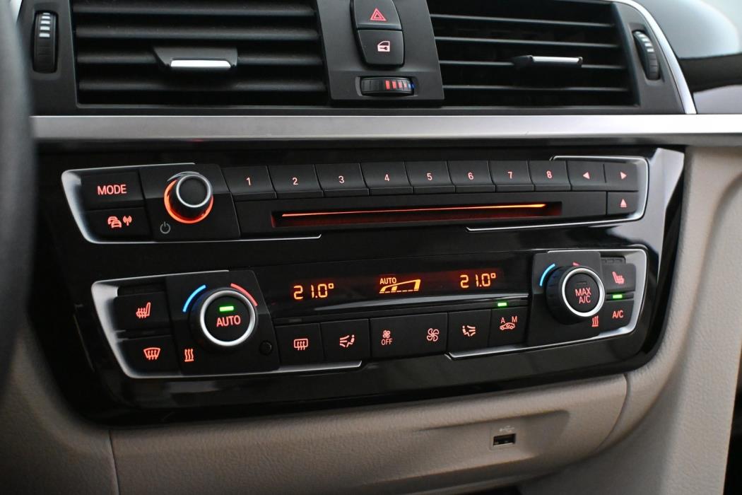 BMW 320 2019