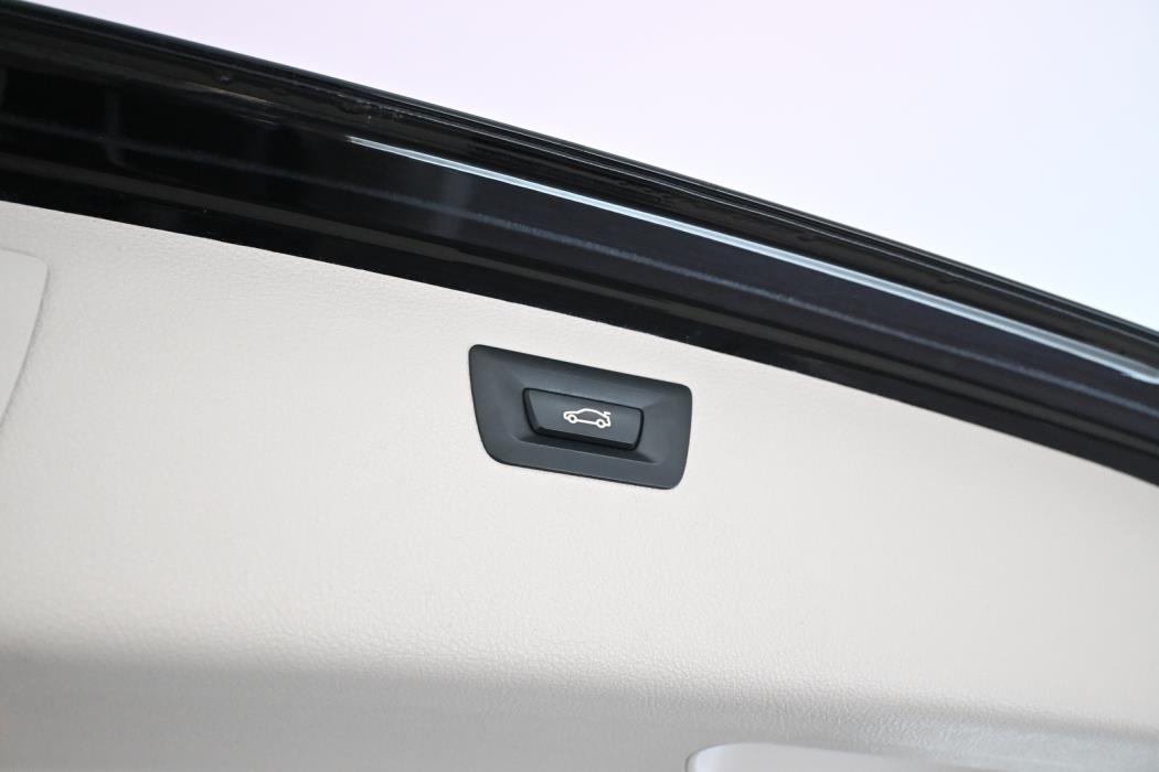 BMW 320 2019