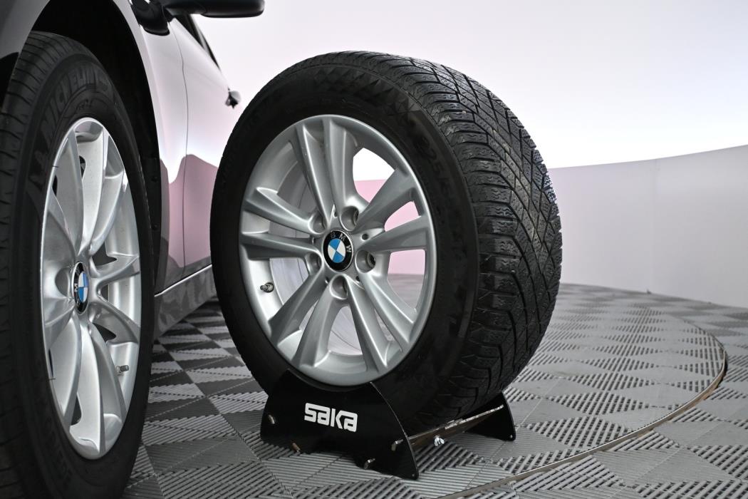 BMW 320 2019