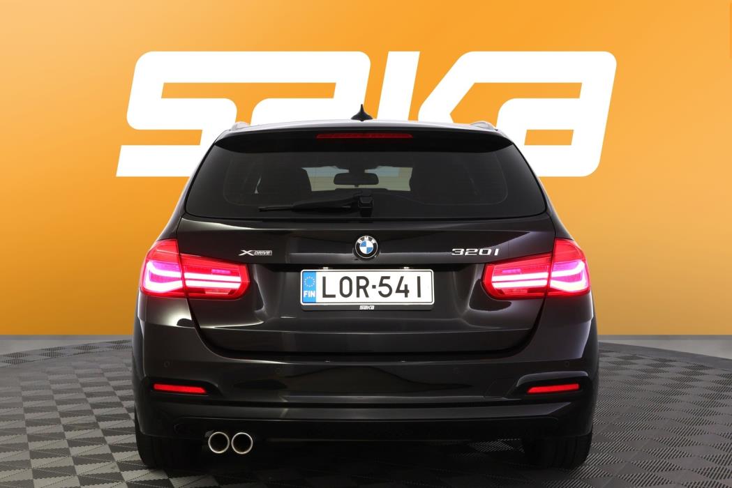 BMW 320 2019
