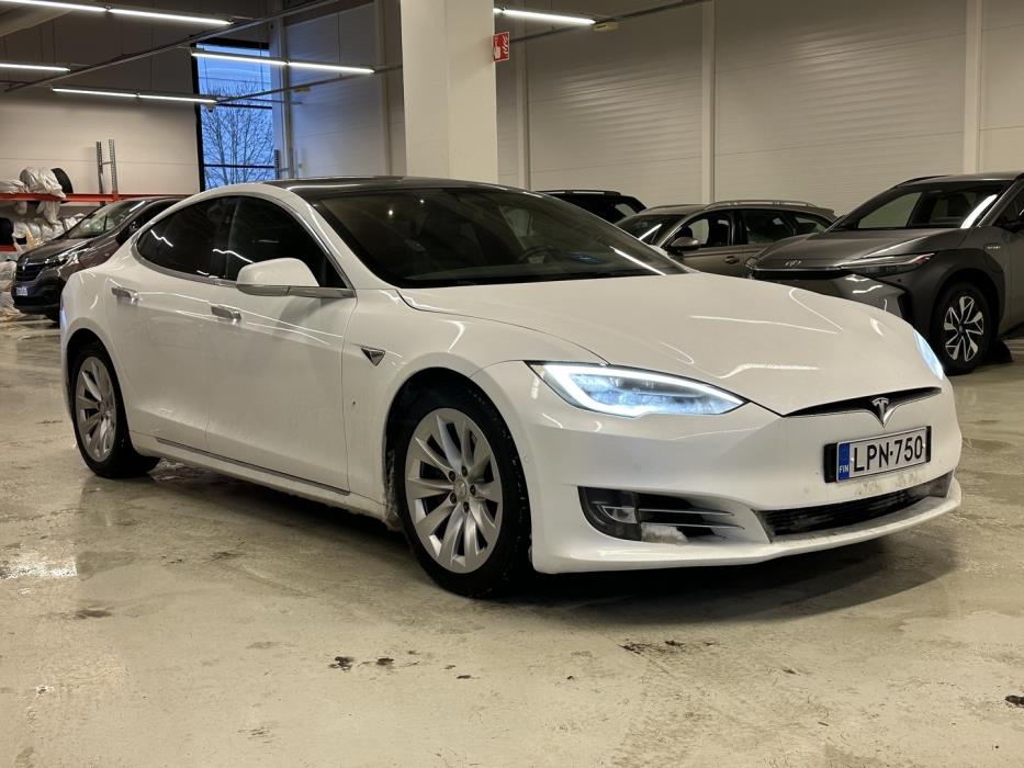 TESLA MODEL S 2021