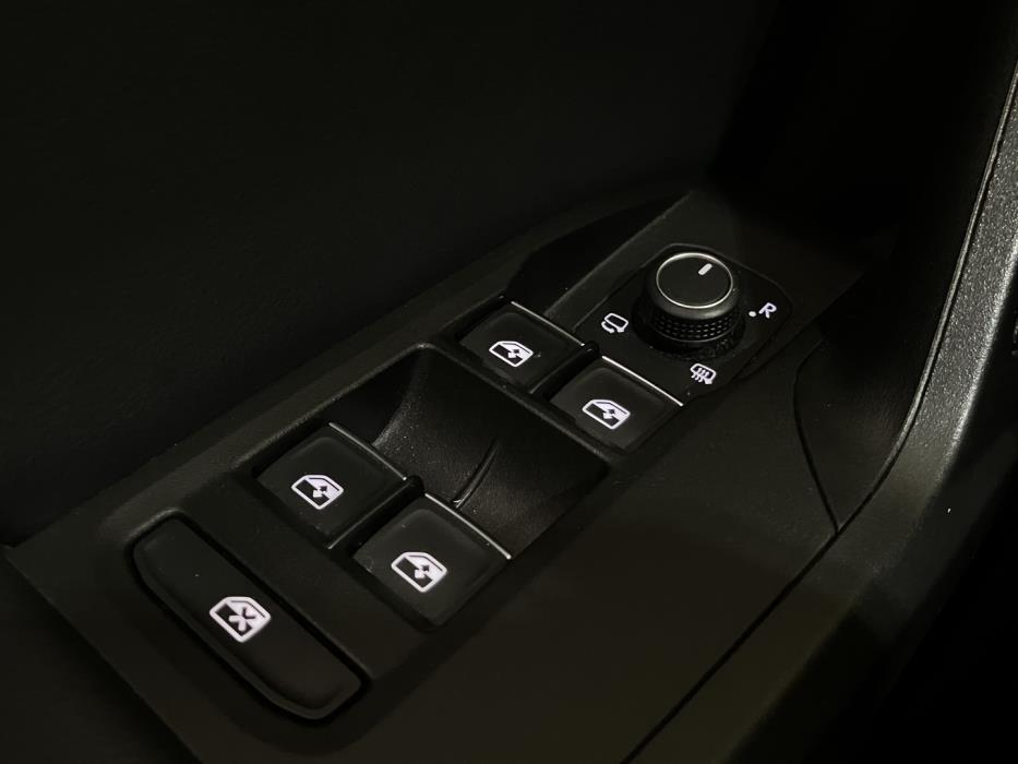 SEAT LEON SPORTSTOURER 2021