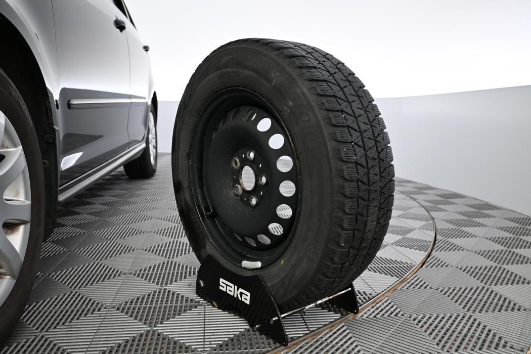 VOLKSWAGEN Golf Plus 2012