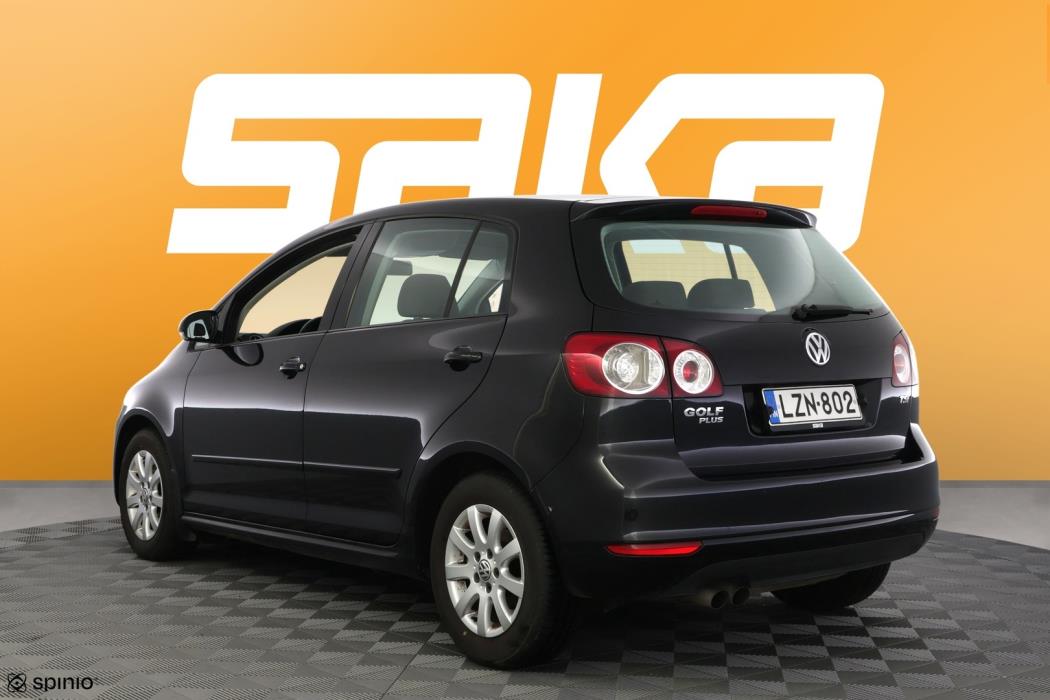 VOLKSWAGEN Golf Plus 2012
