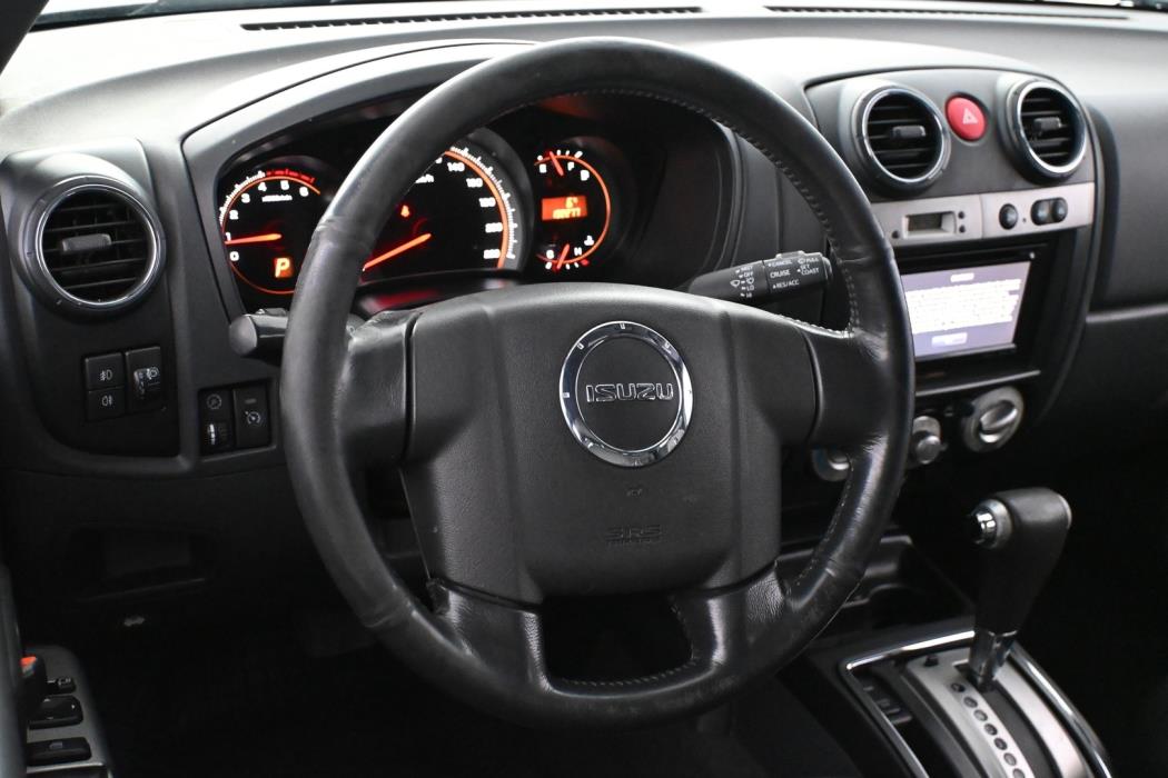 ISUZU D-Max 2011