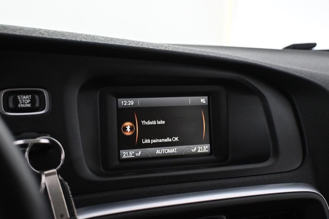 VOLVO V40 Cross Country 2018