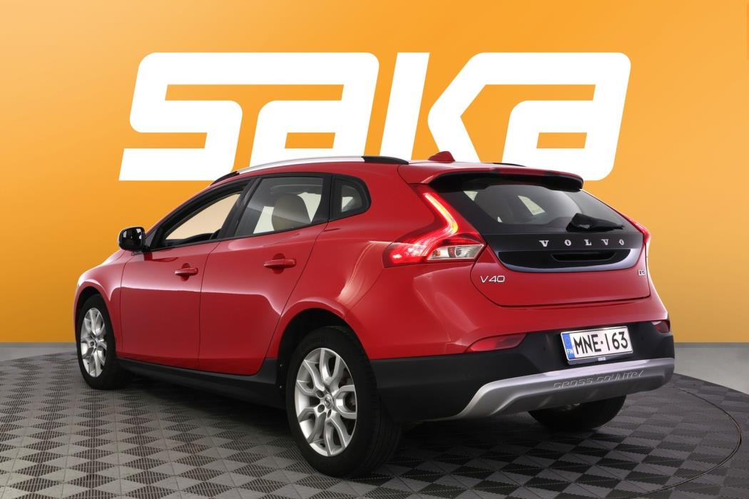 VOLVO V40 Cross Country 2018