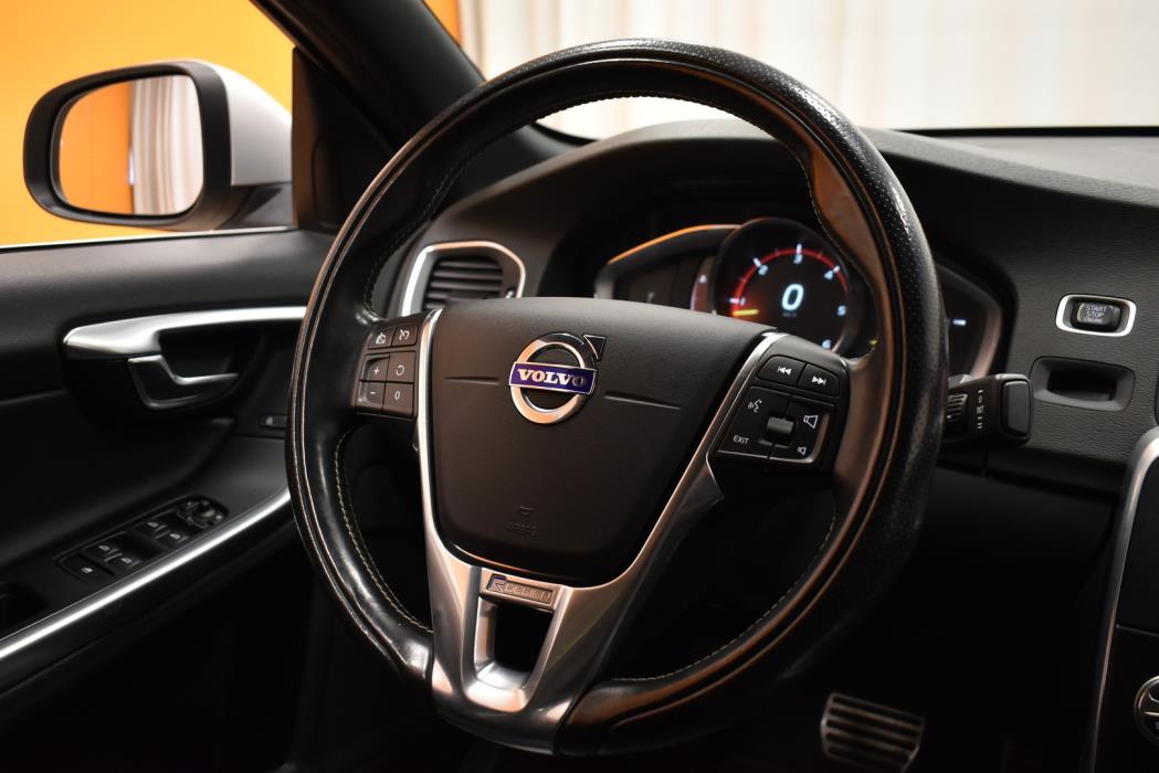 VOLVO S60 2018