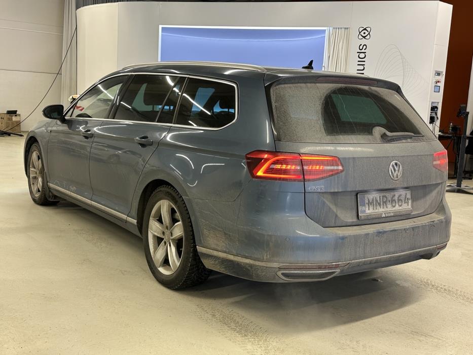 VOLKSWAGEN PASSAT 2017