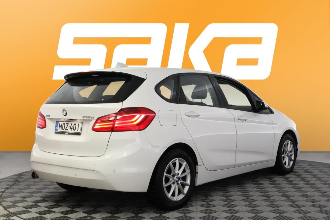 BMW 218 2016