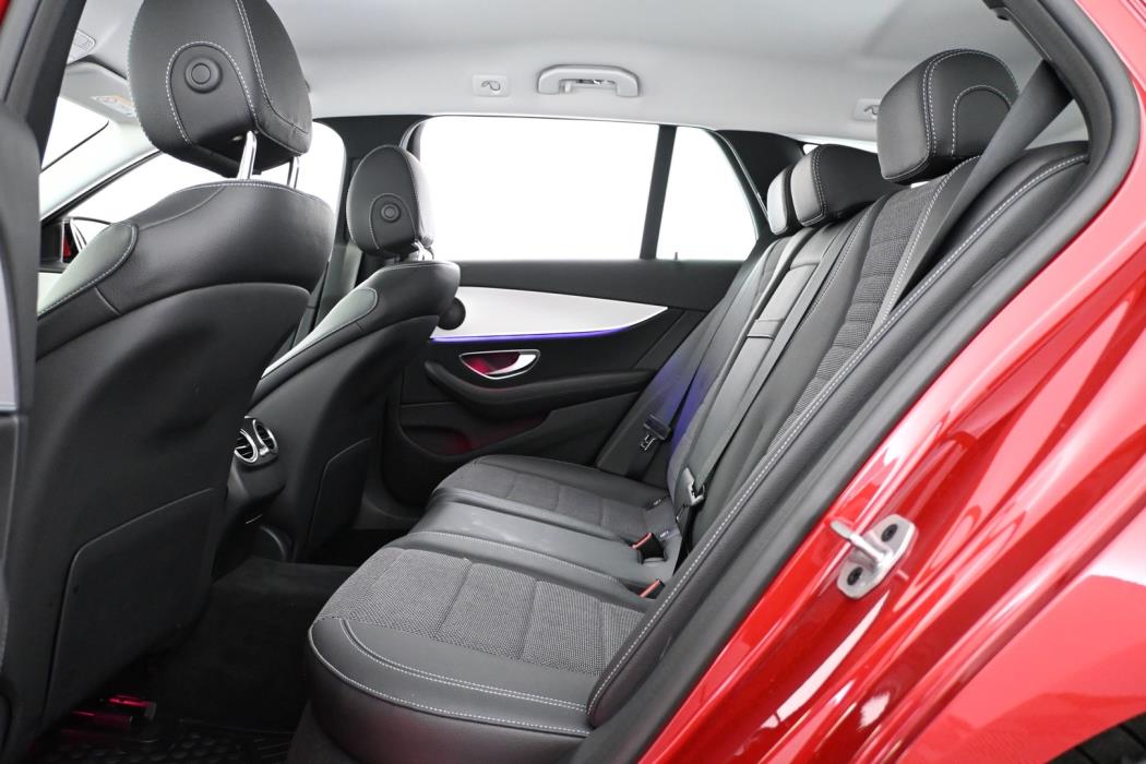 MERCEDES-BENZ E 2023