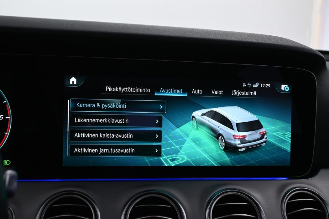 MERCEDES-BENZ E 2023