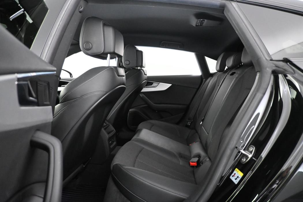 AUDI A5 2021