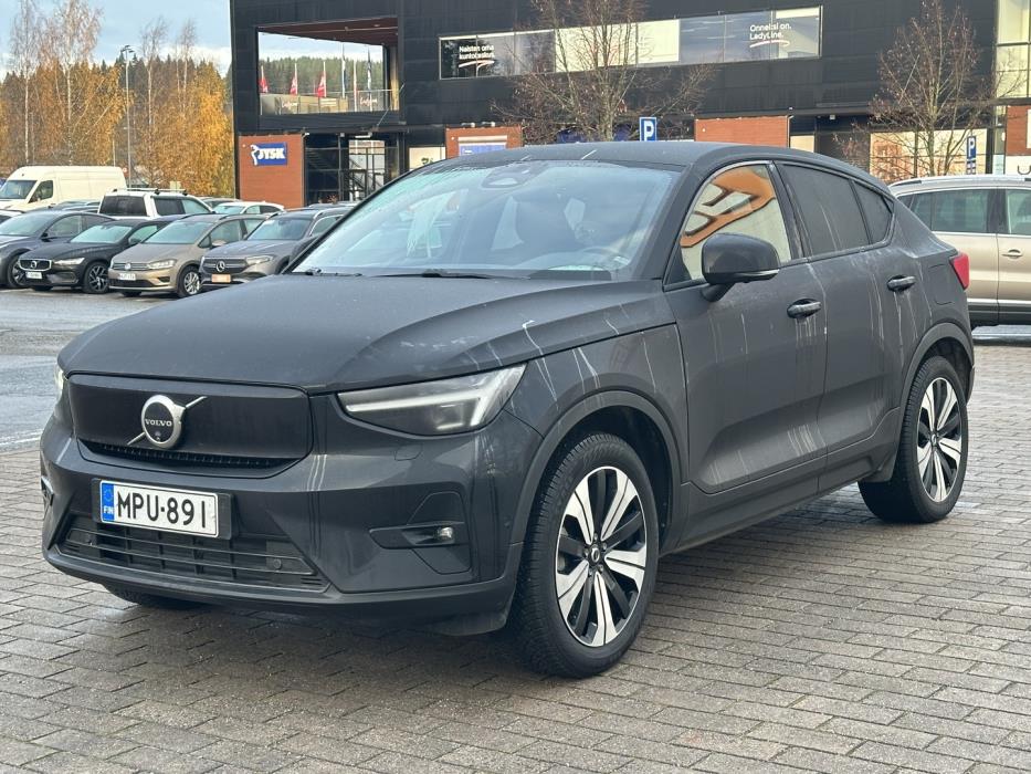VOLVO C40 2024