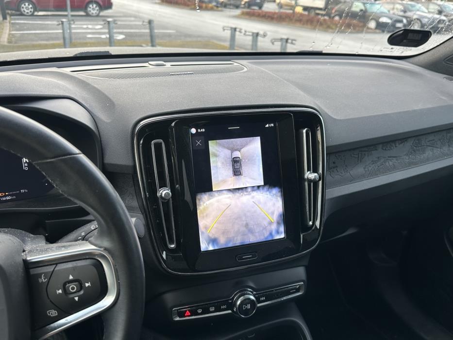 VOLVO C40 2024