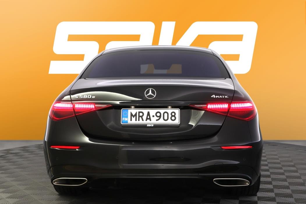 MERCEDES-BENZ S 2022