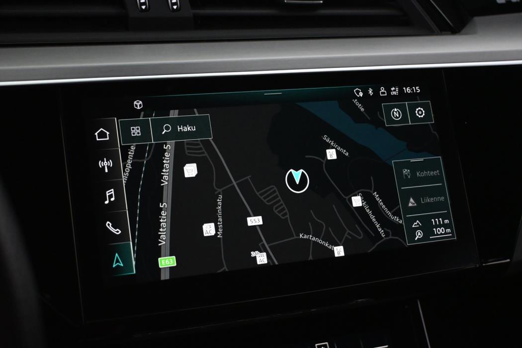 AUDI e-tron 2022