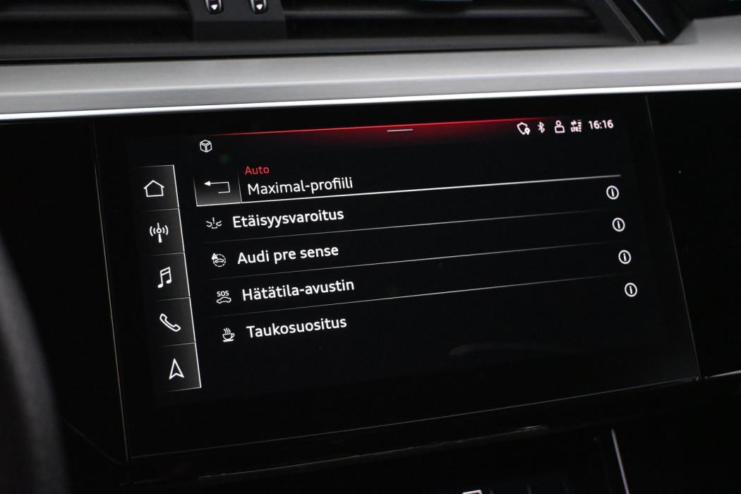 AUDI e-tron 2022