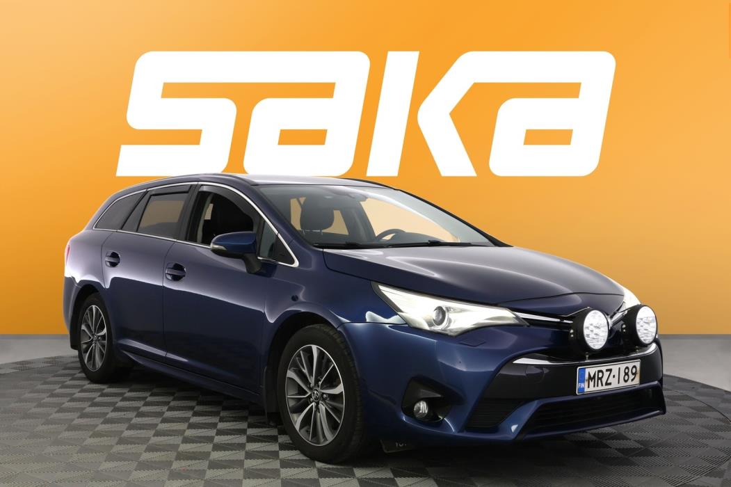 TOYOTA Avensis 2016