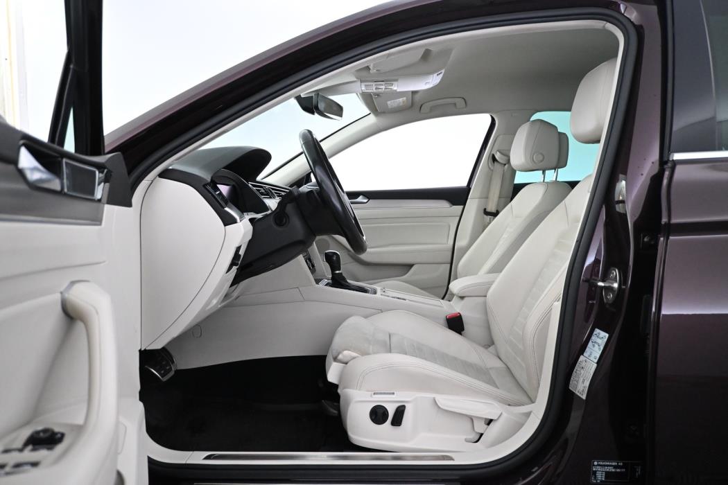 VOLKSWAGEN Passat 2016