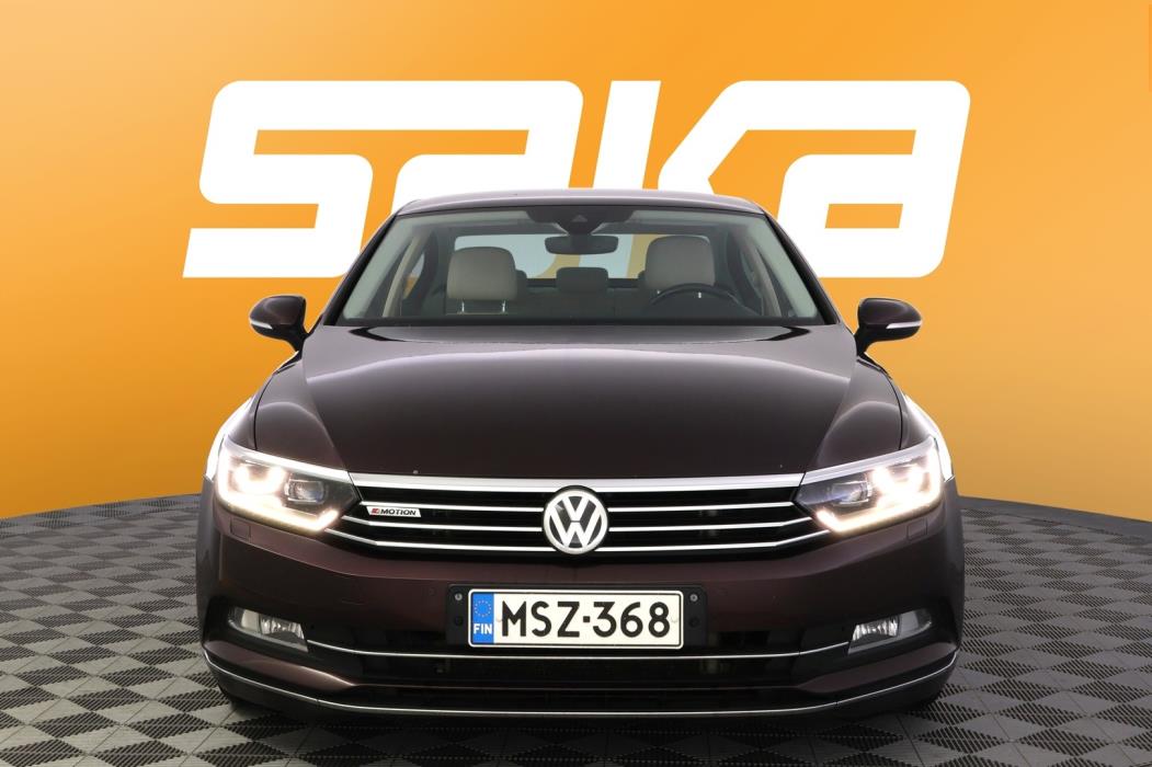 VOLKSWAGEN Passat 2016
