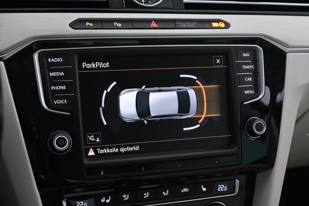 VOLKSWAGEN Passat 2016