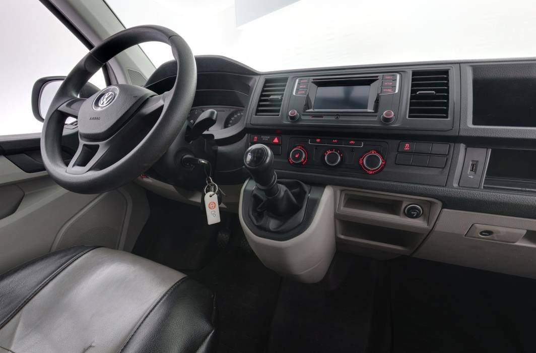 VOLKSWAGEN Transporter 2020