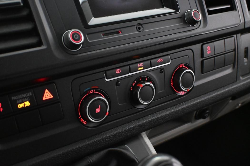 VOLKSWAGEN Transporter 2020