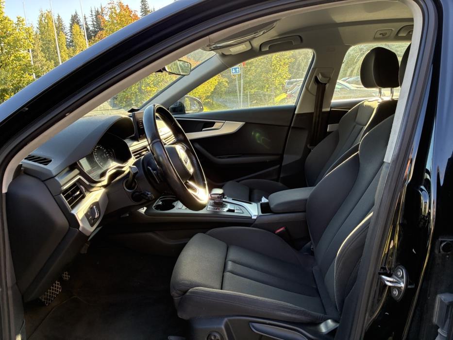 AUDI A4 2016