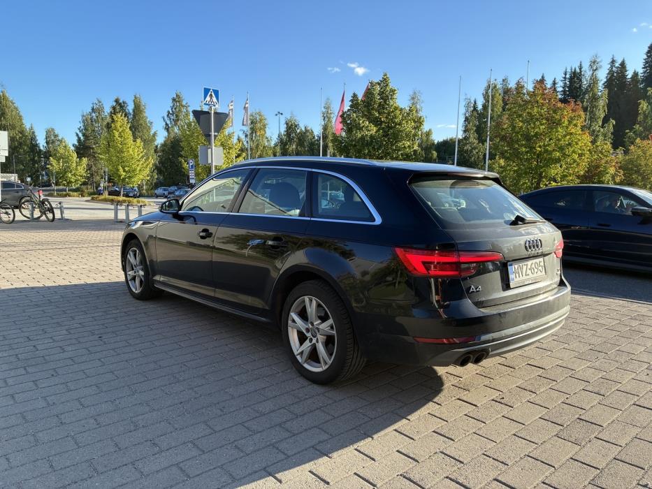 AUDI A4 2016
