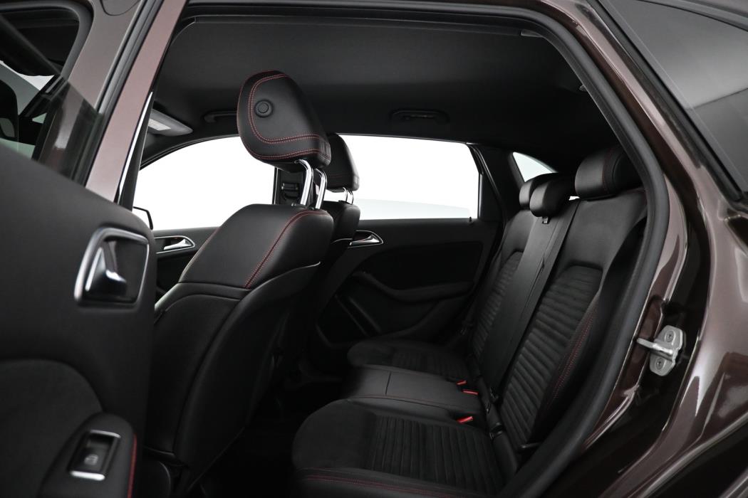 MERCEDES-BENZ B 2016