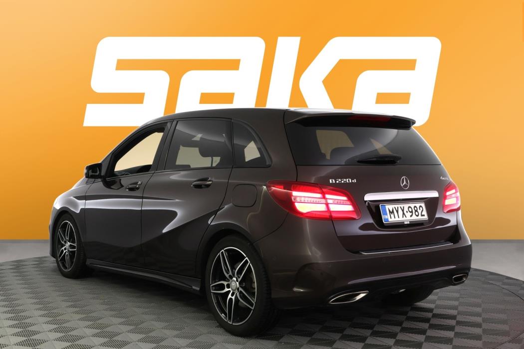 MERCEDES-BENZ B 2016