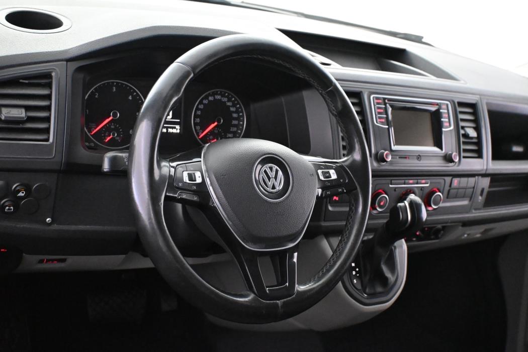 VOLKSWAGEN Transporter 2017
