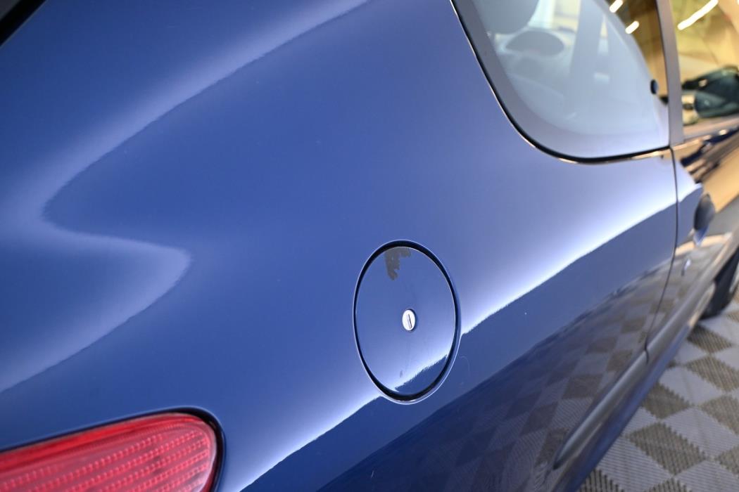 PEUGEOT 206 2002