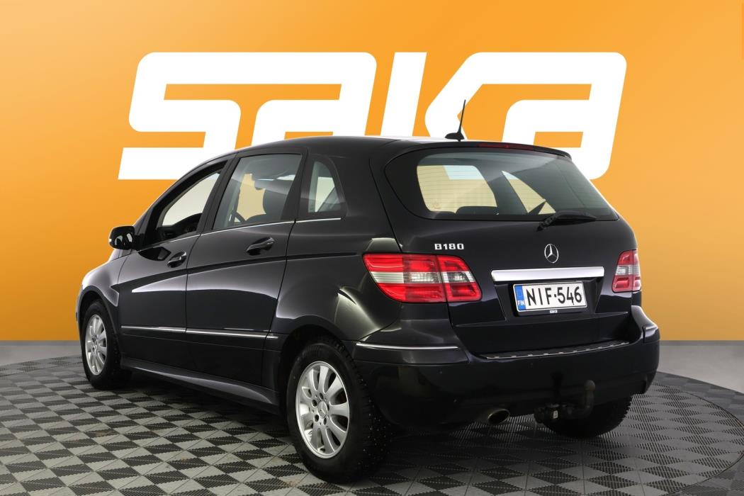 MERCEDES-BENZ B 2011