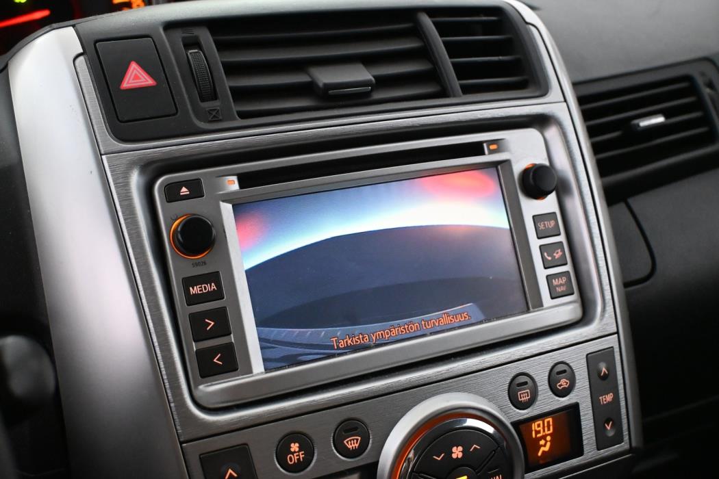 TOYOTA Verso 2012