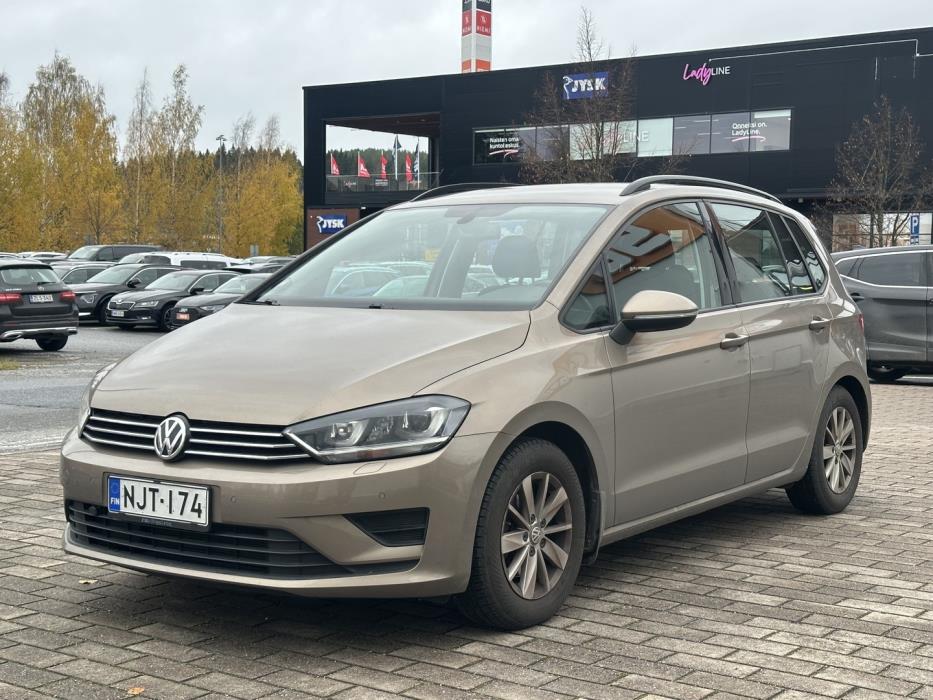 VOLKSWAGEN Golf Sportsvan 2015