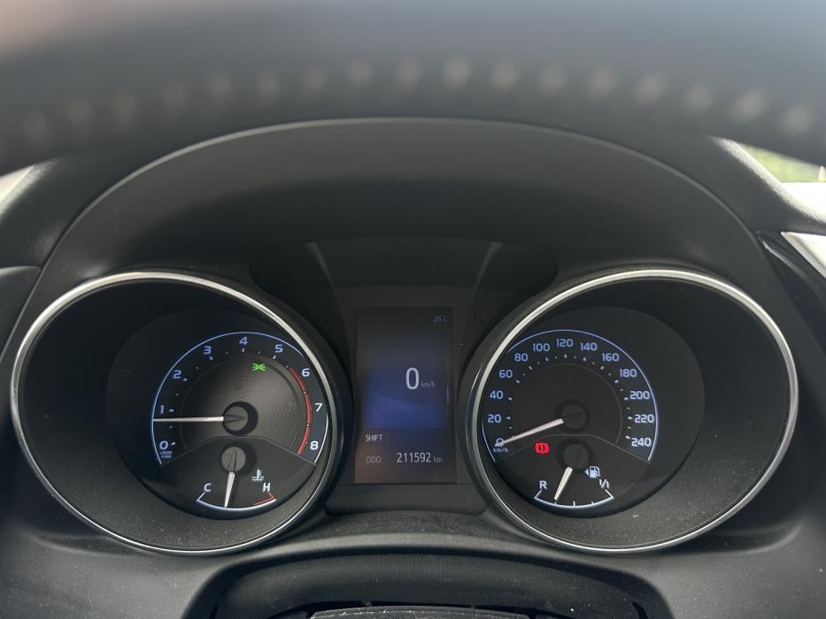TOYOTA Auris 2016
