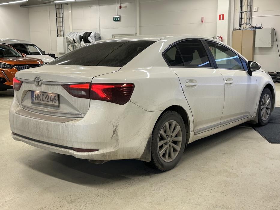 TOYOTA Avensis 2016