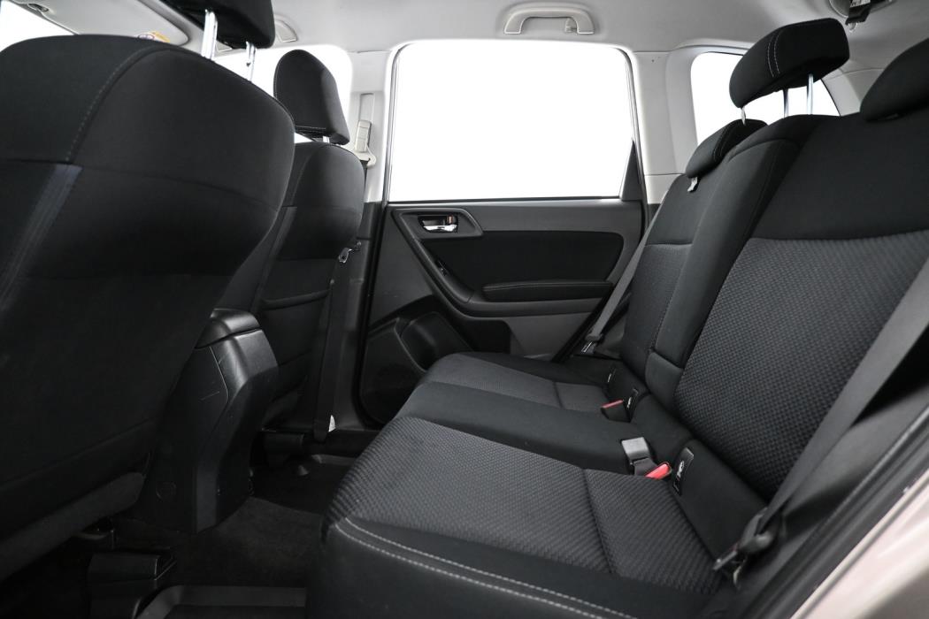 SUBARU Forester 2015