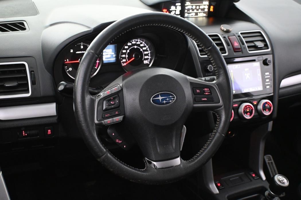 SUBARU Forester 2015