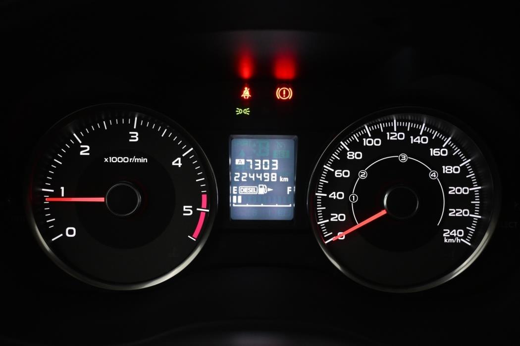 SUBARU Forester 2015